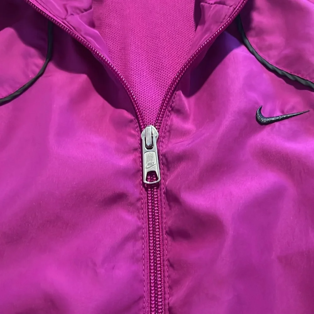 Women’s Nike Coat - Picture 2 of 2